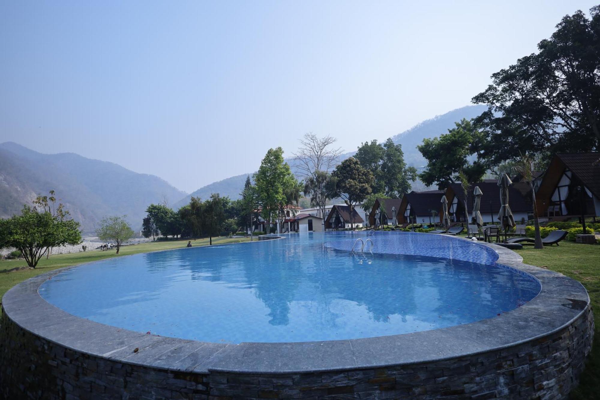 Welcomheritage Tarangi Ramganga Resort Marchula Exterior photo