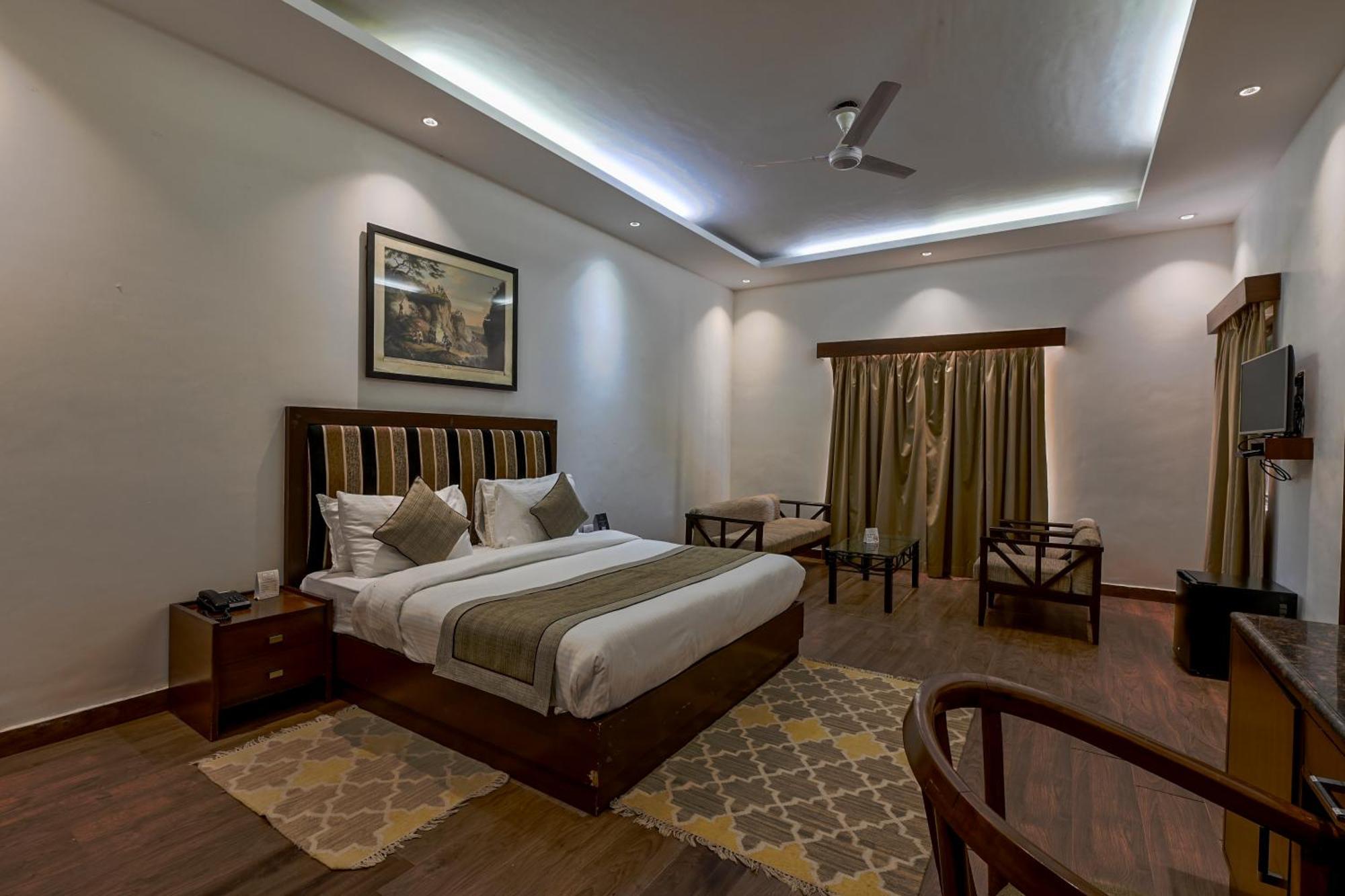 Welcomheritage Tarangi Ramganga Resort Marchula Exterior photo