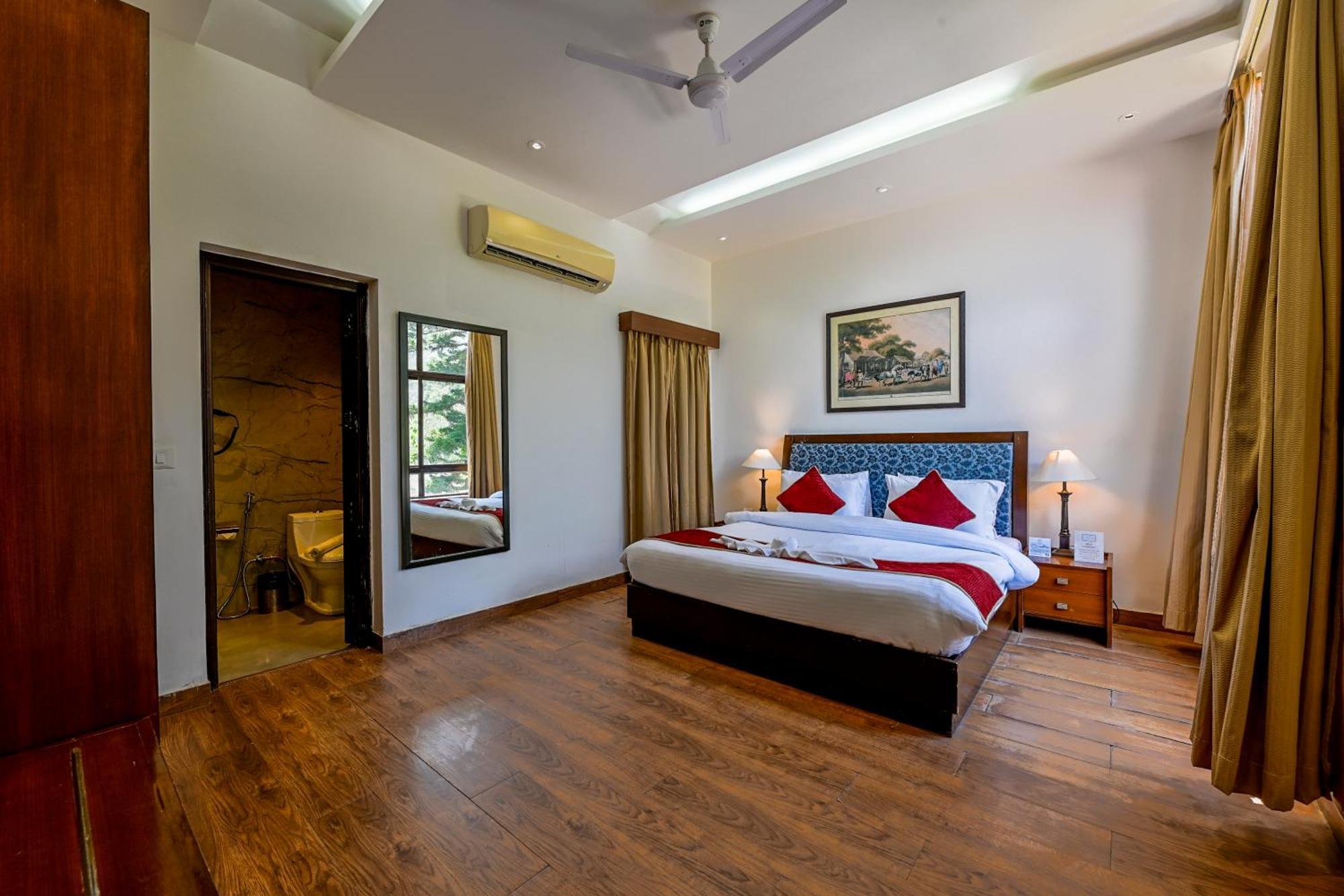 Welcomheritage Tarangi Ramganga Resort Marchula Exterior photo