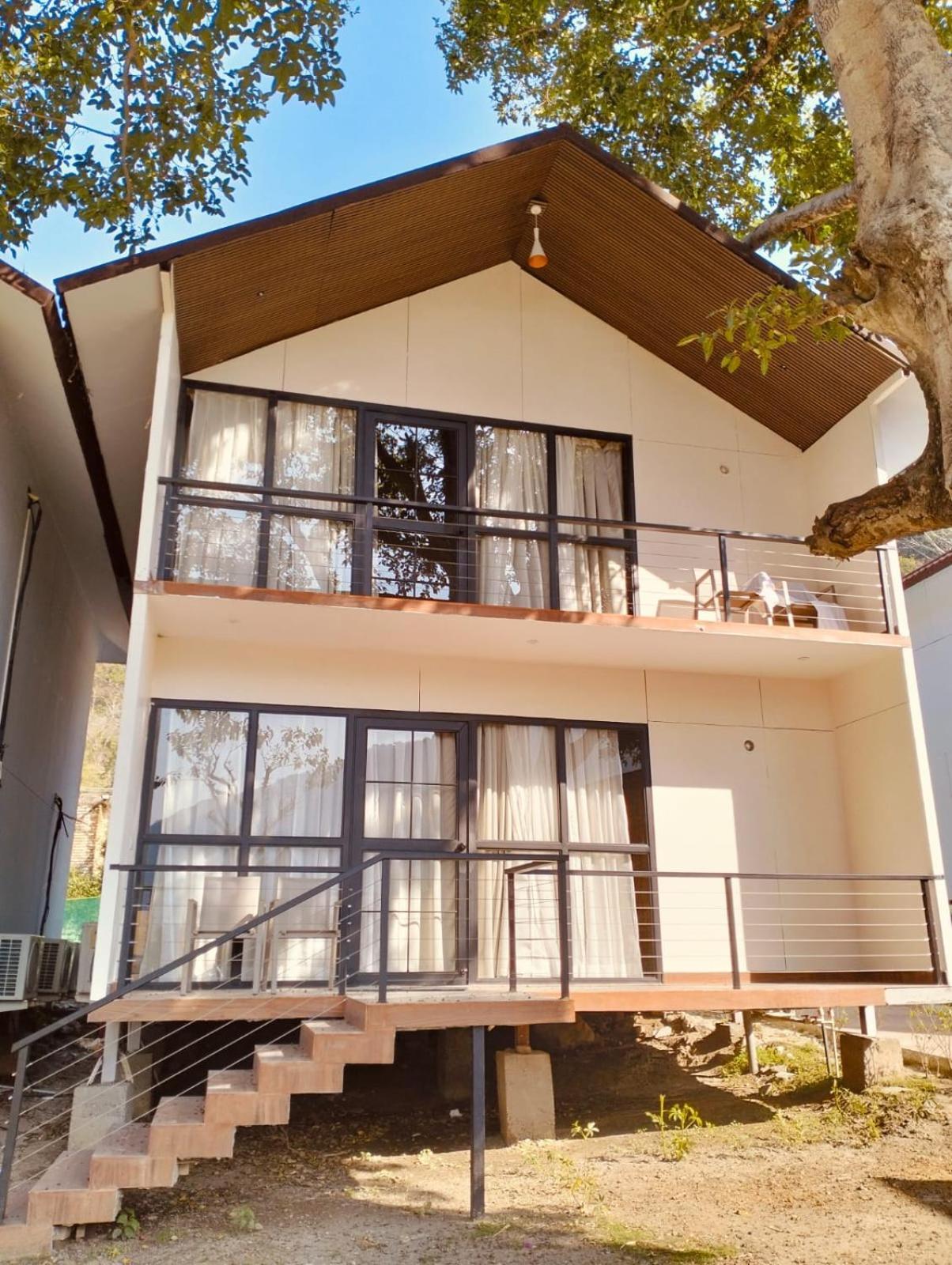 Welcomheritage Tarangi Ramganga Resort Marchula Exterior photo