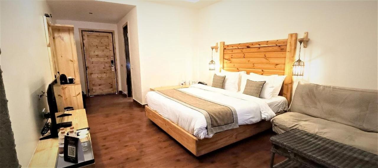 Welcomheritage Tarangi Ramganga Resort Marchula Exterior photo